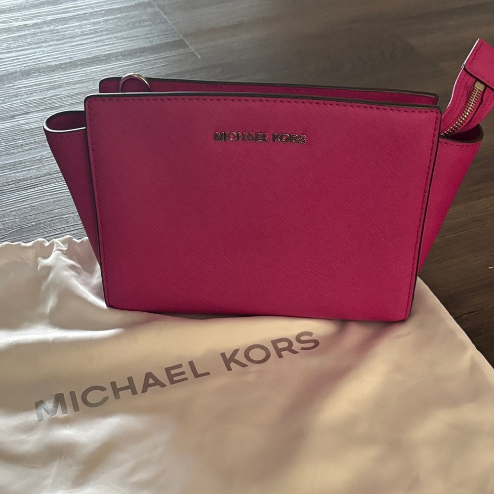 Michael Kors Fuchsia Crossbody Bag